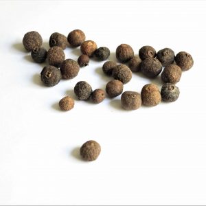 Piment de la JamaïquePiment de la Jamaïque, en vrac