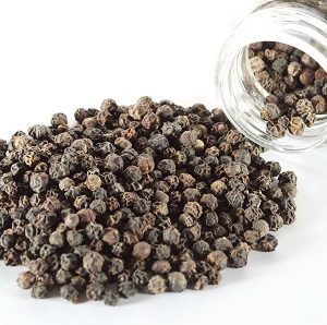 Poivre noir entierPoivre noir entier, en vrac