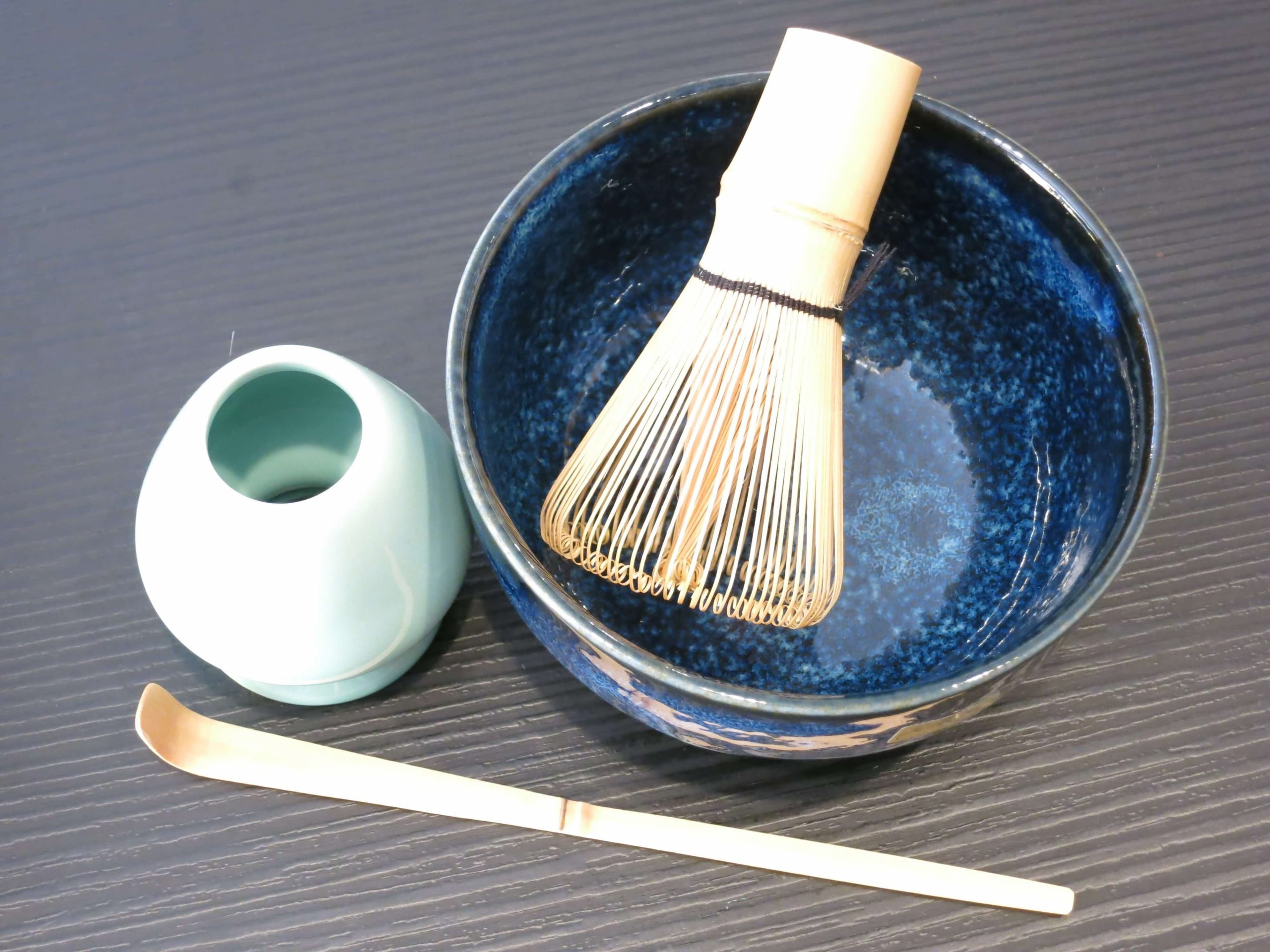 Service à thé Matcha, (bol, spatule, fouet, naoshi)