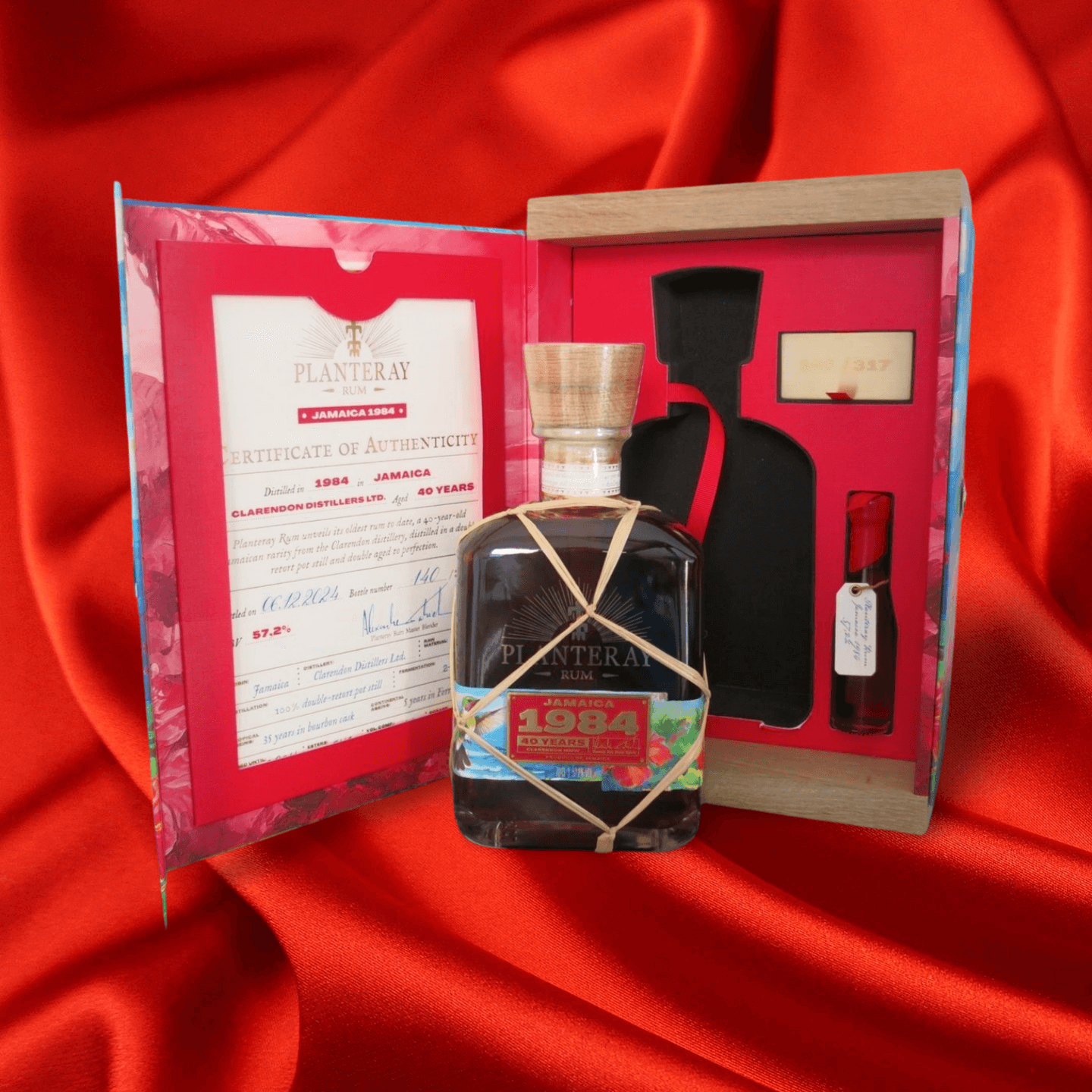 Planteray 1984, rhum 40 ans Jamaique, coffret bois avec fiole